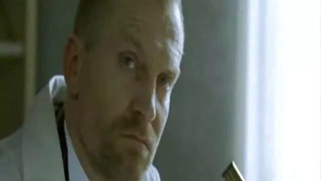 Phat ass Chloé gémit de un gars une fille porno son propre doigt dans sa chatte serrée