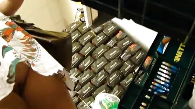 Playboy filles dans la xxx video vierge nature