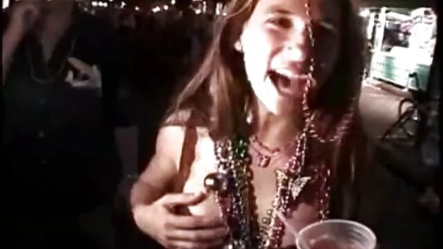 Le nègre baise porno avec une femme enceinte sa maîtresse avec une grosse bite dans toutes les positions