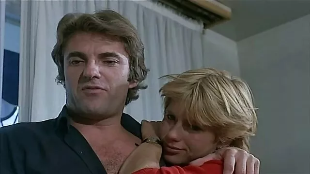 Billy en lingerie verte. un gars une fille porno