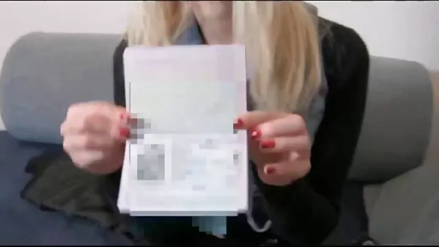 Divertissement de copines chaudes porno une femme et un cheval