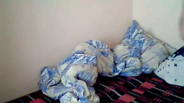 Cœur sombre de xnxx femme ronde Dora