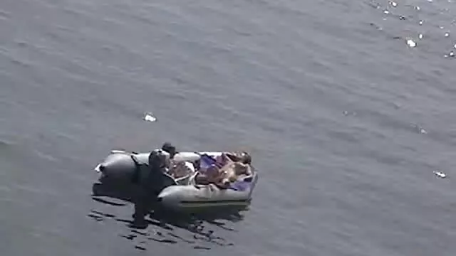 Nicole porno avec les animaux