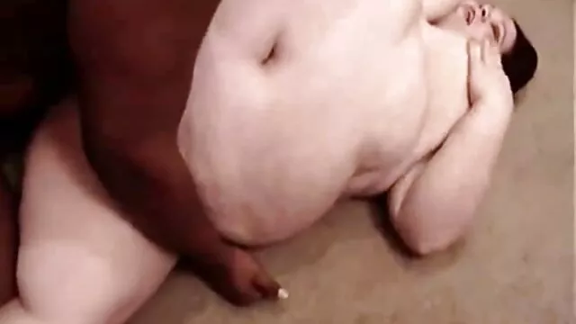 Michaela isizzu porn femme et animal