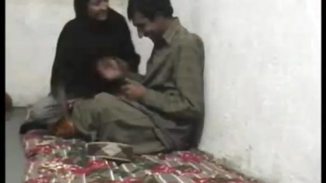 Cara porno fille animal Mell