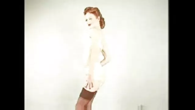 Tante avec de grosses traites se fait porno de femmes avec les animaux bronzer nue sur la plage