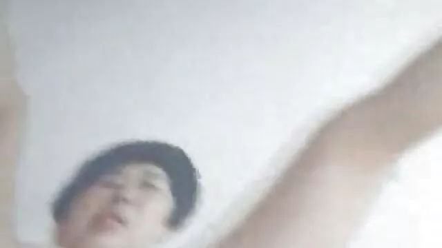 Des lesbiennes ont joué avec des chattes et ont fait une pipe à de porn femme animal la chance