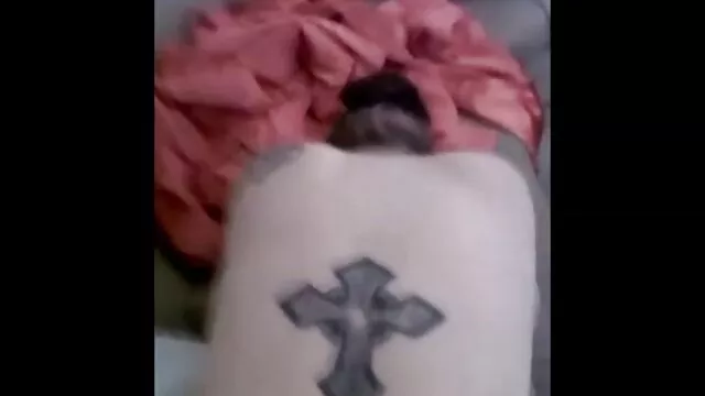 Paula Shy et Bambi Joli porno les femmes et les animaux