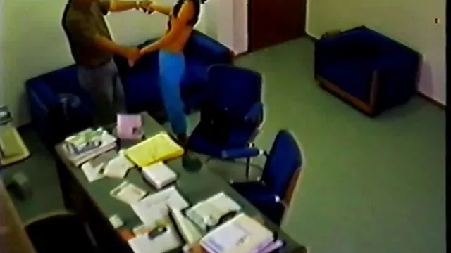 Blondie Paula suce un pénis fille marocaine porno excité