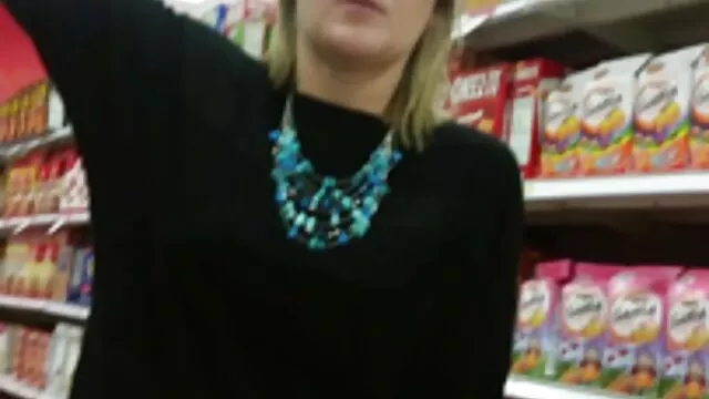 Anthéa porno chien avec les femmes