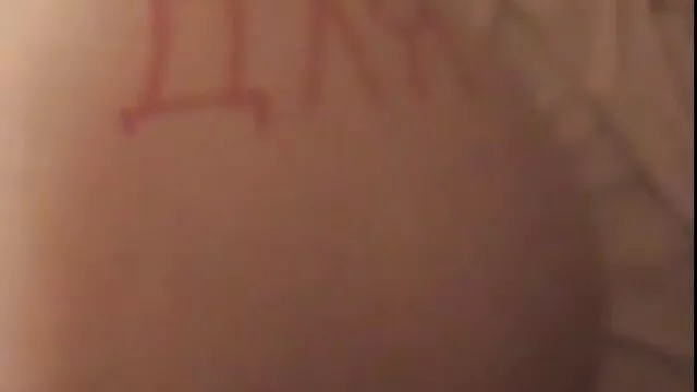 Lucie Wilde porno entre chien et femme